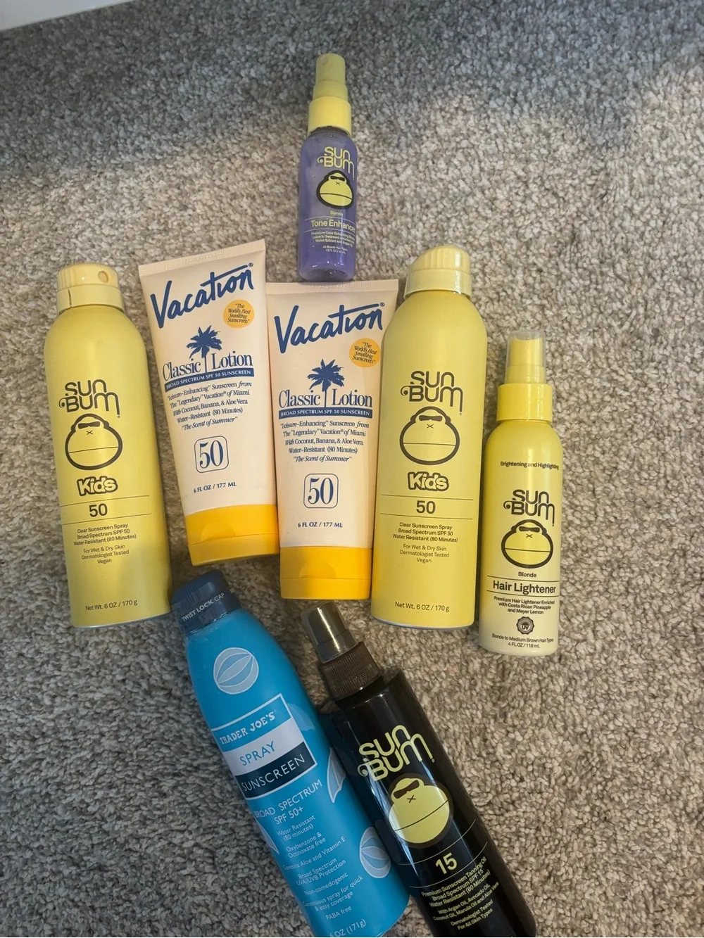 Vacation and Sun Bum Kids SPF 50 Spray Sunscreen - 8 pieces bundle all in date